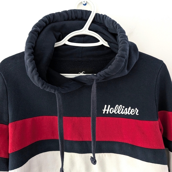 Hollister Women's Navy and Red Striped Hoodie - Picture 2 of 9